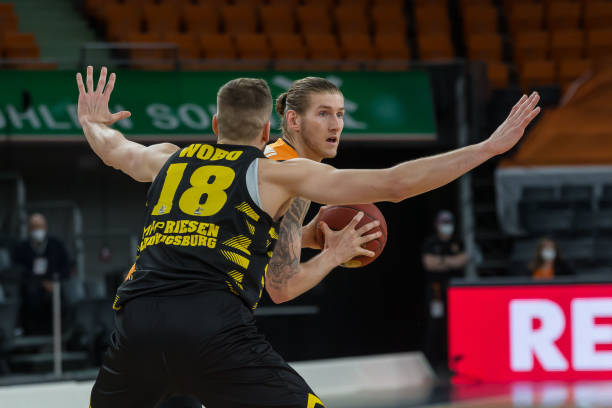 屡次受挫 屡次受挫